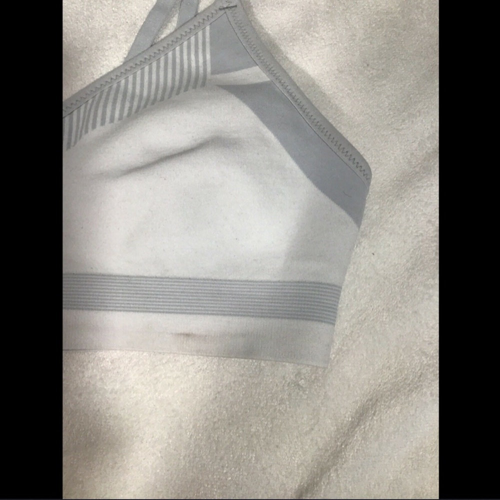 NWT $70 Nike Flyknit‎ Indy Sports Bra [ SZ Small ] - Picture 4 of 8
